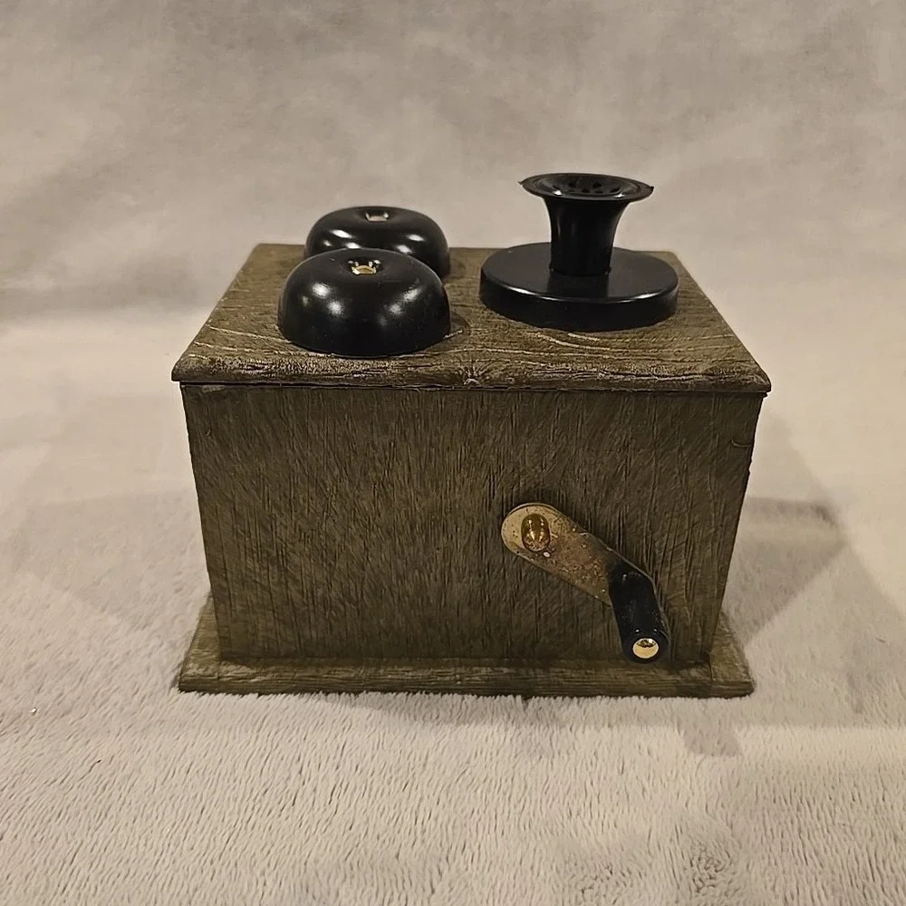 Vintage Old Fashion Style Telephone Pencil‎ Sharpener